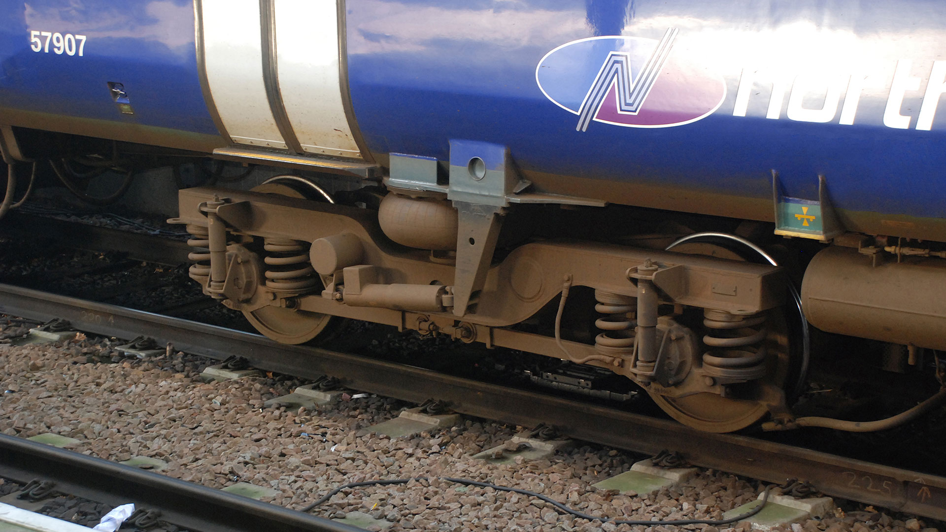 Railway bogie