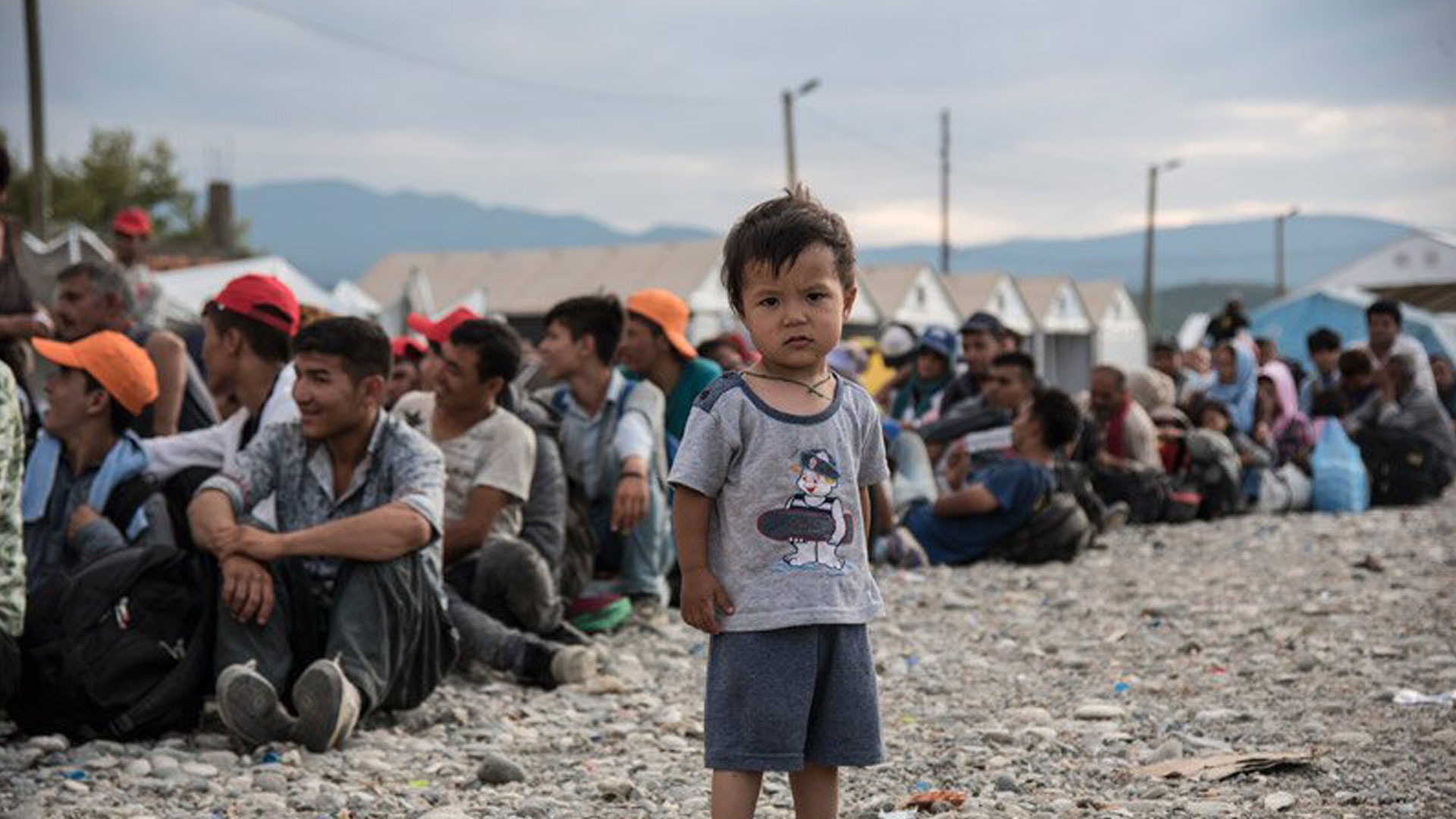 Refugees waiting in lines